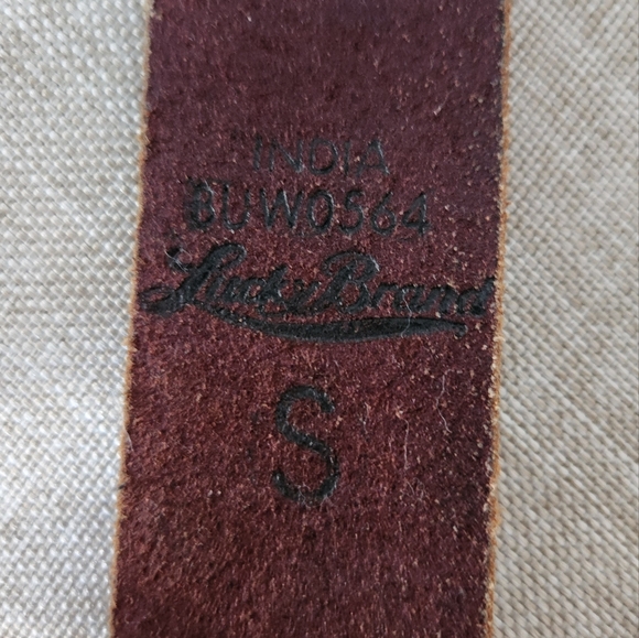 Lucky Brand Leather Belt, with embroidered detail. Red and Black. - Picture 3 of 8